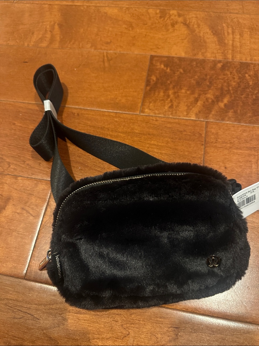 lululemon black and gold plush fleece belt bag